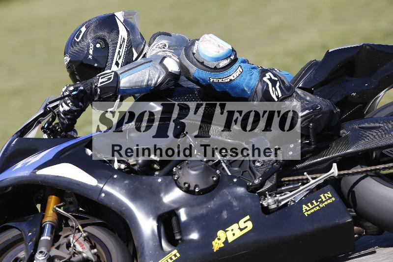 Archiv-2025/48 25.08.2025 Cornu Master School ADR/rot-rouge/24